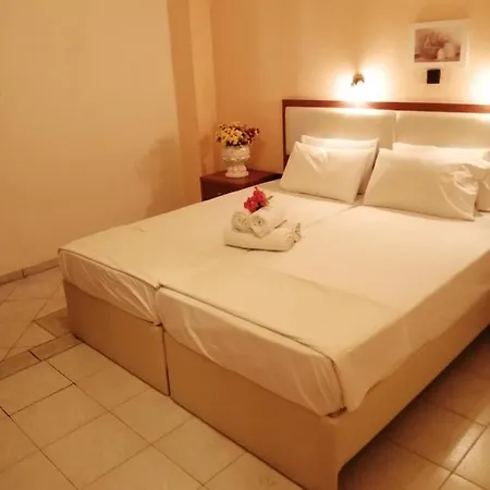 Eleni 2* باراليا ديونيسيو