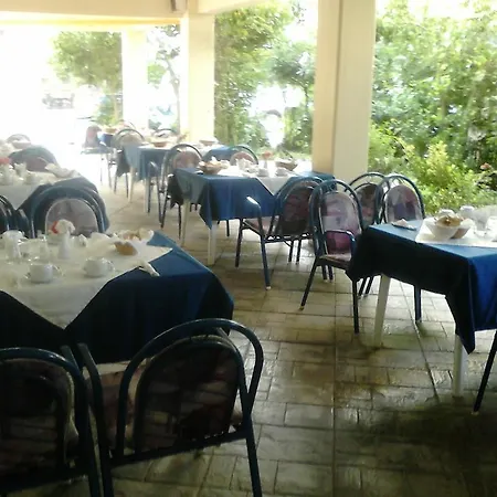 Hotel Eleni 2*