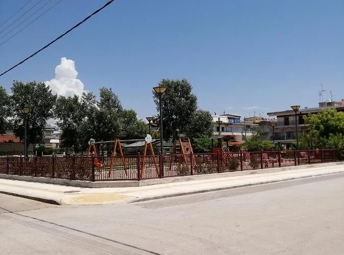 Eleni 2* Paralia Dionysiou