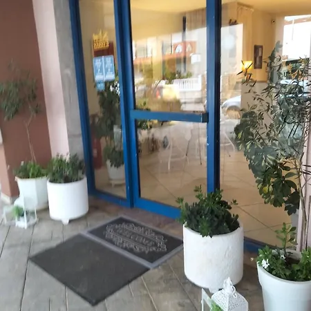 Eleni 2*
